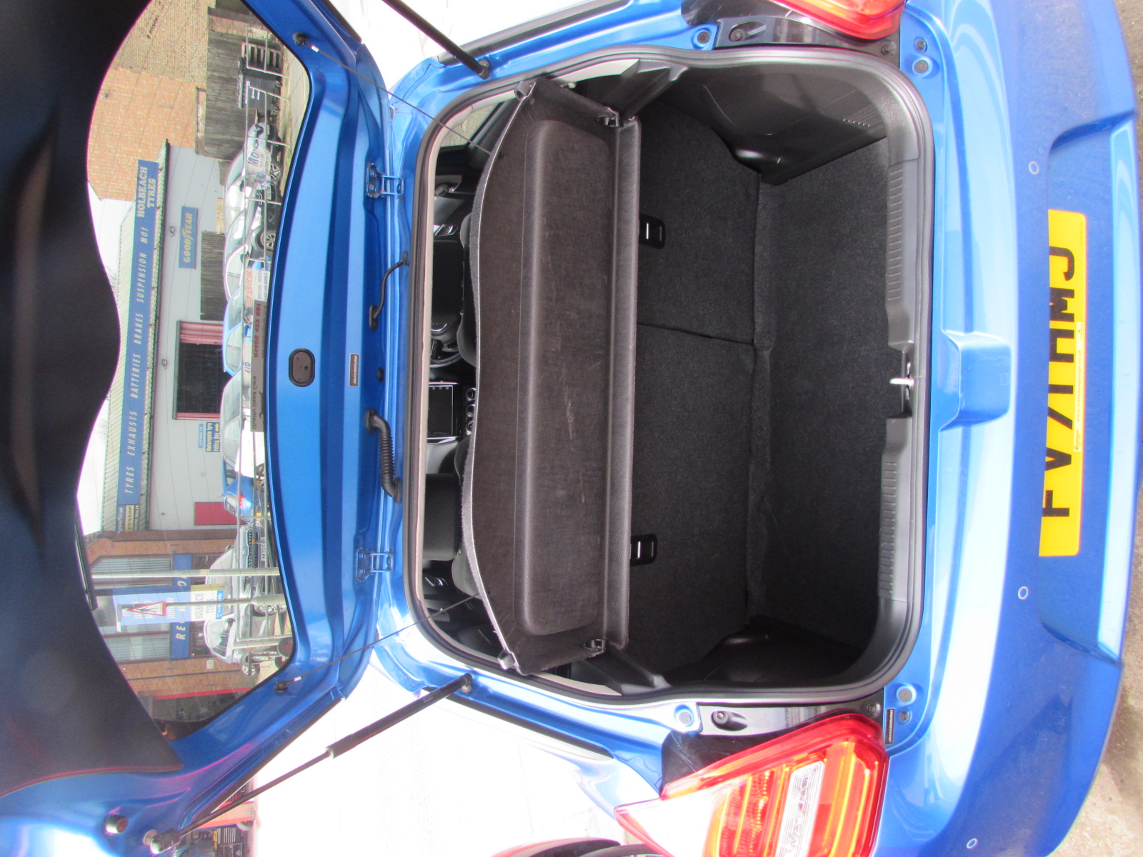 2021 SUZUKI SWIFT SZ5 DUALJET MHEV - Image 8