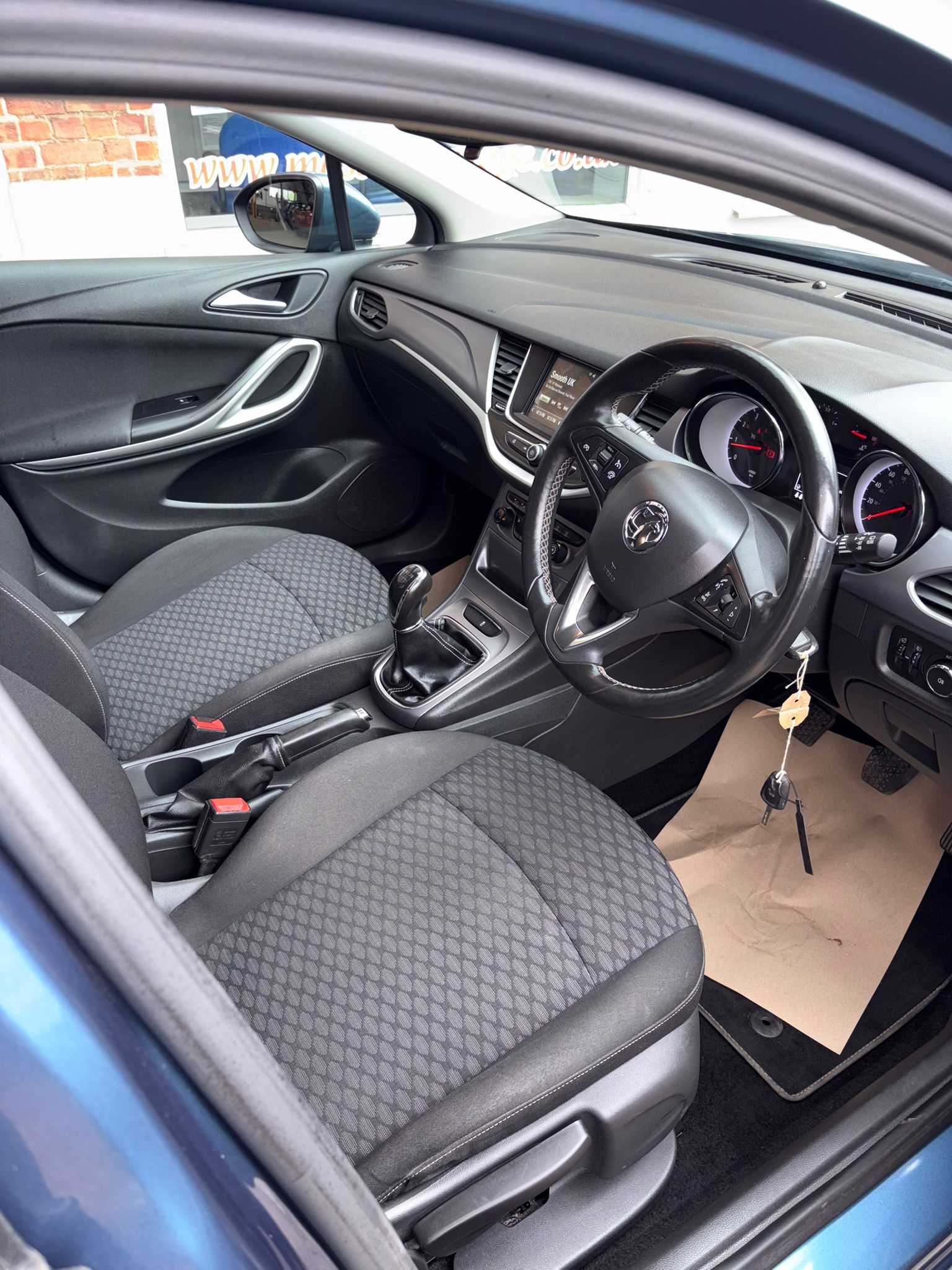 2017 VAUXHALL ASTRA ENERGY TURBO - Image 4