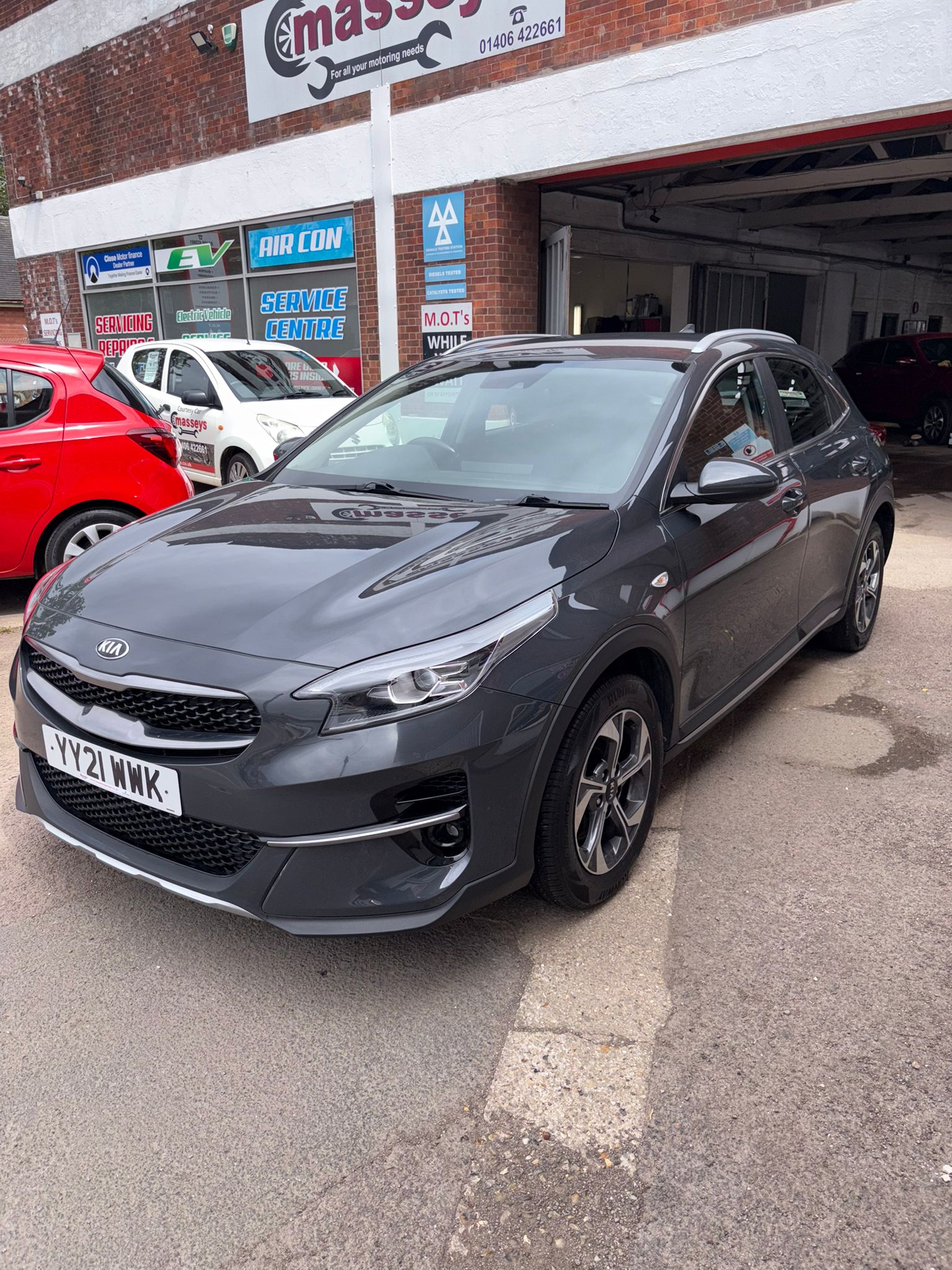 2021 KIA XCEEED 2 ISG - Image 10