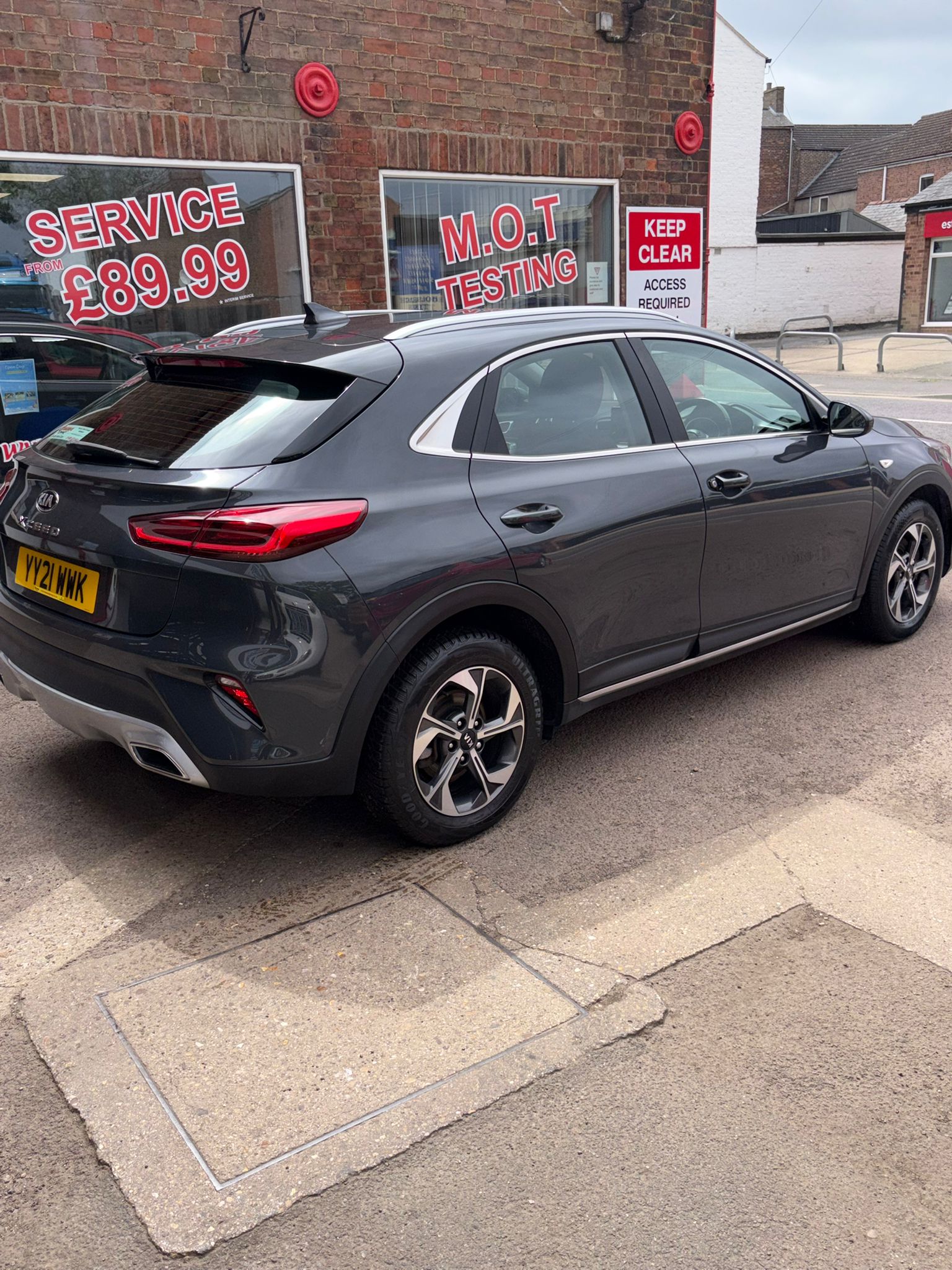 2021 KIA XCEEED 2 ISG - Image 3