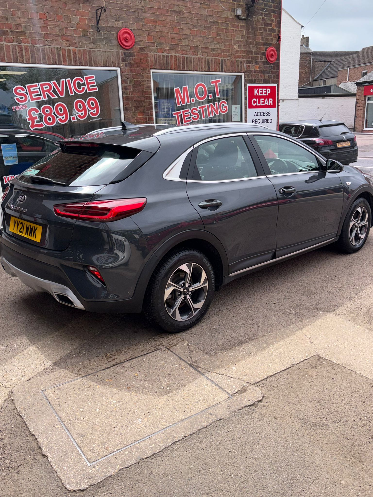 2021 KIA XCEEED 2 ISG - Image 4