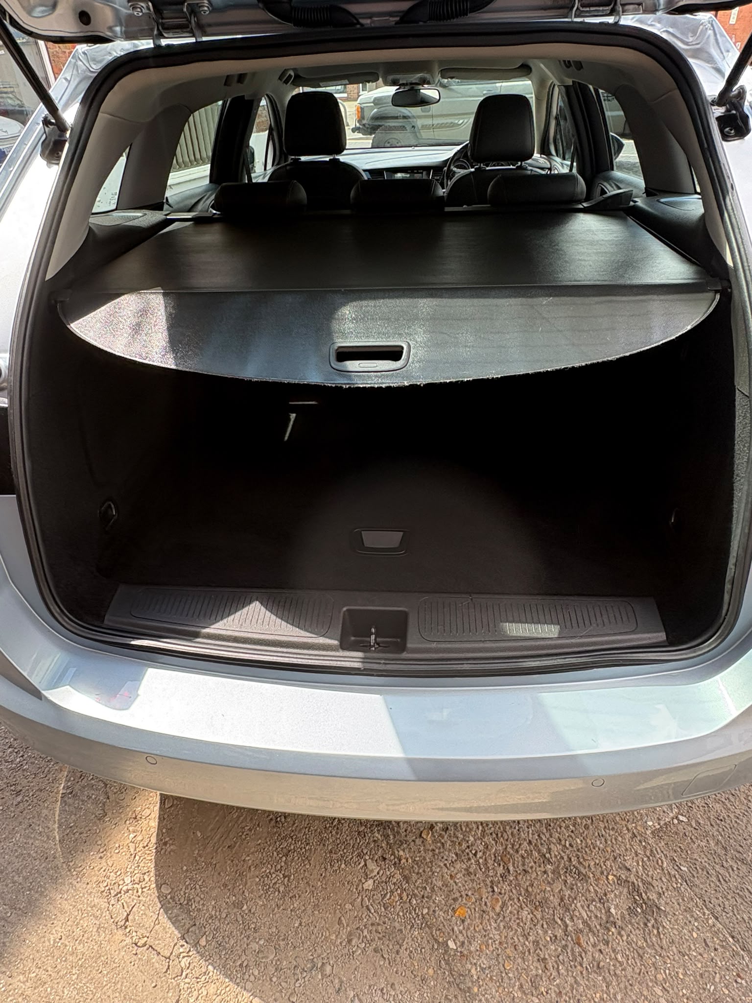 2017 VAUXHALL ASTRA ELITE ESTATE - Image 4