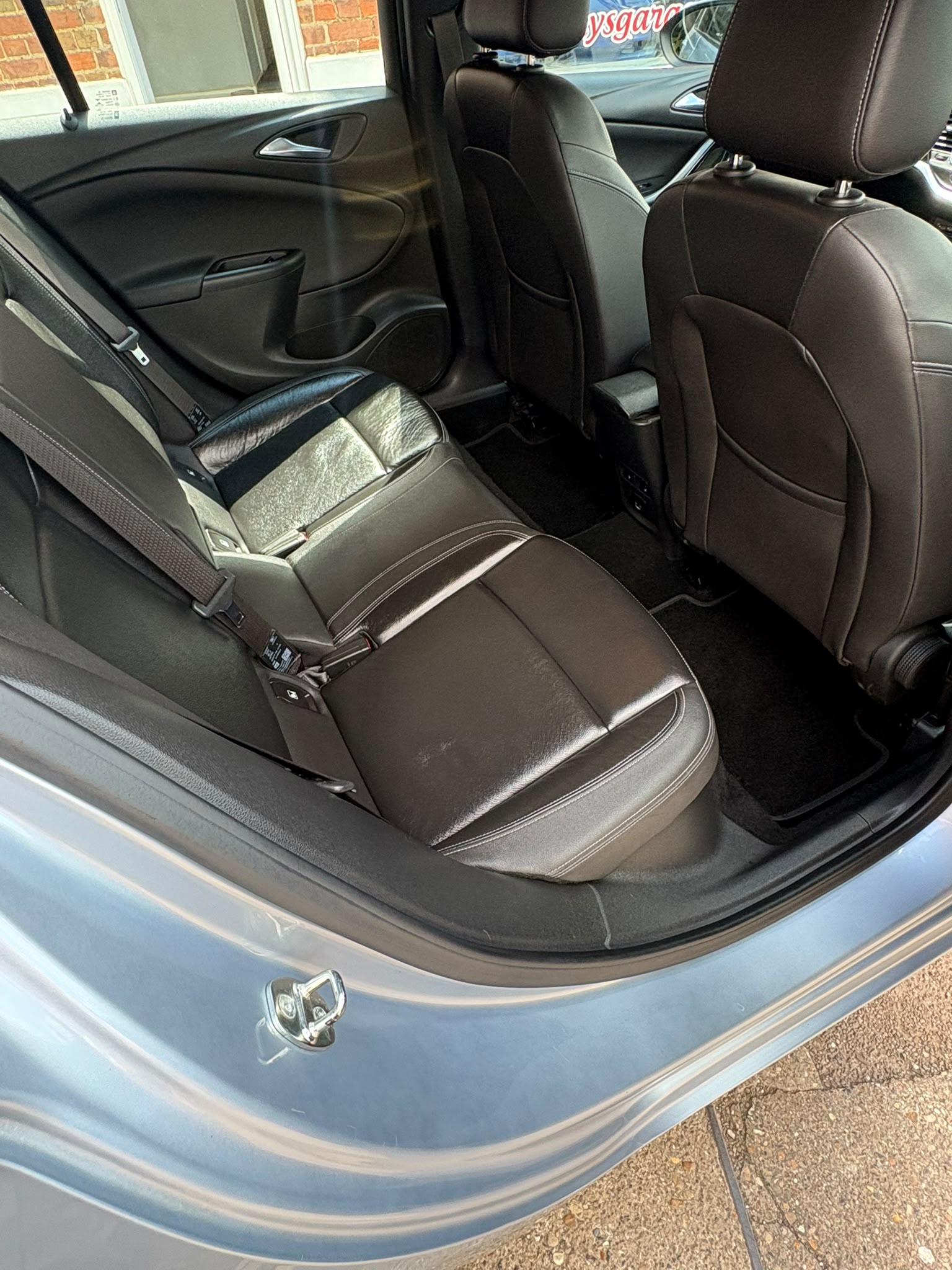 2017 VAUXHALL ASTRA ELITE ESTATE - Image 5