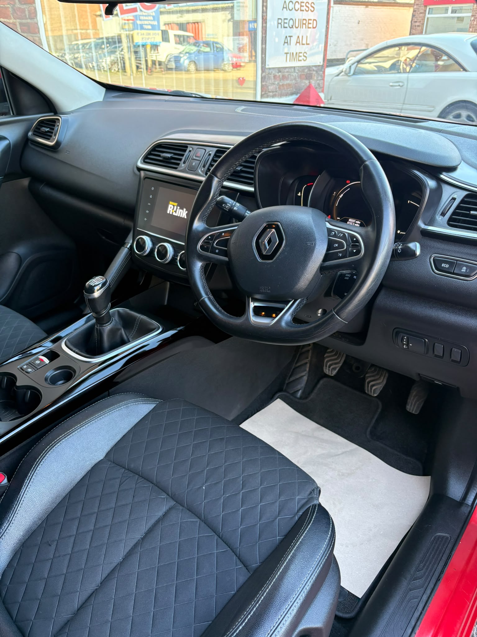 2019 RENAULT KADJAR ICONIC TCE - Image 3