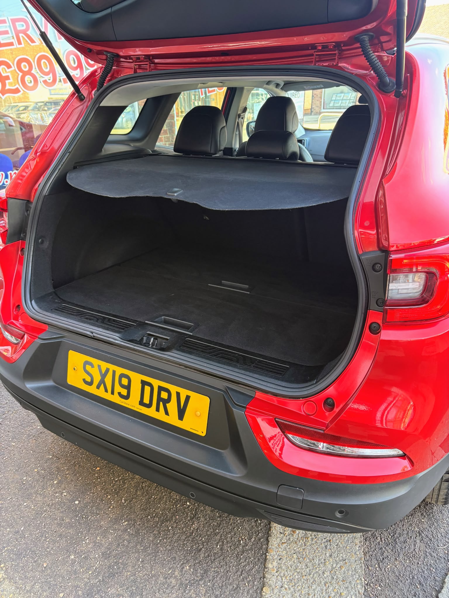 2019 RENAULT KADJAR ICONIC TCE - Image 5