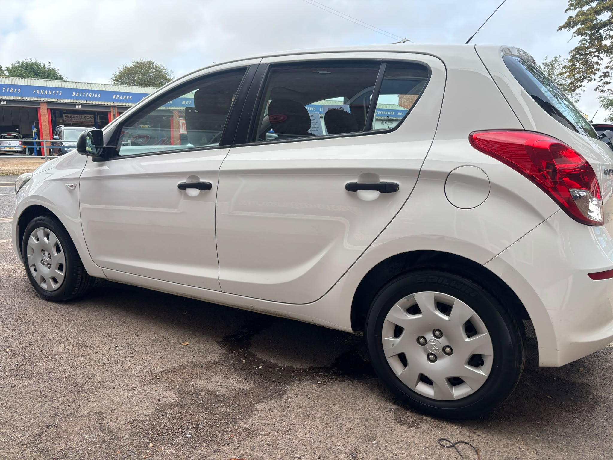 2013 HYUNDIA I20 CLASSIC - Image 3