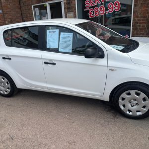 2013 HYUNDIA I20 CLASSIC