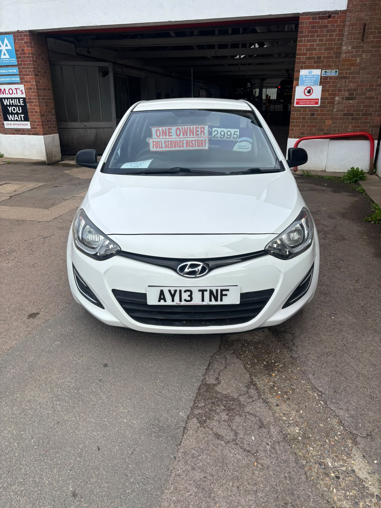 2013 HYUNDIA I20 CLASSIC - Image 8