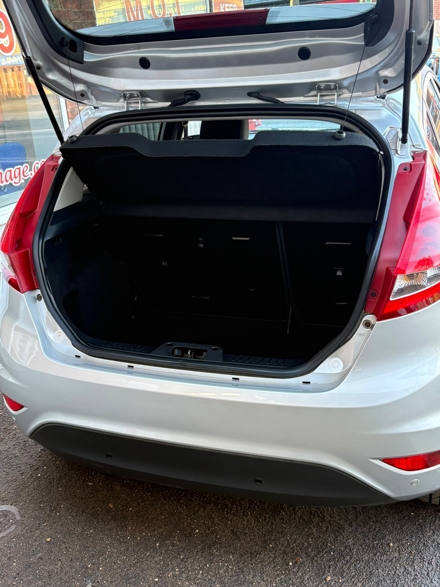 2010 FORD FIESTA TITANIUM 95 - Image 2