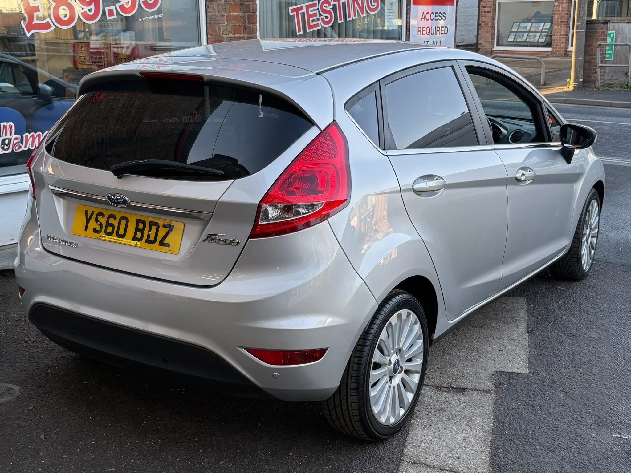 2010 FORD FIESTA TITANIUM 95 - Image 5
