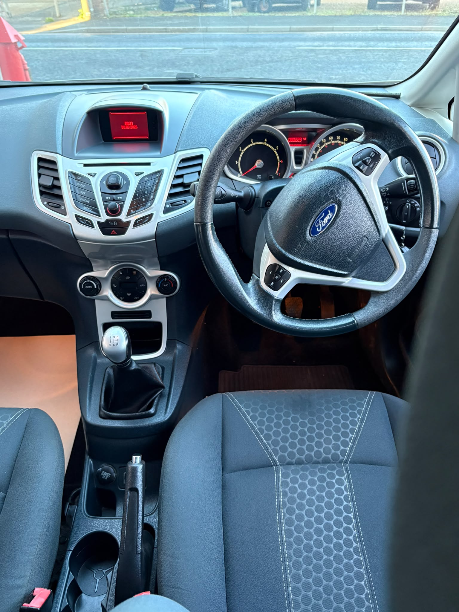 2010 FORD FIESTA TITANIUM 95 - Image 6